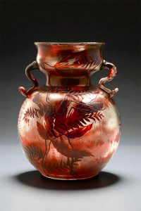 エミール・ガレ「バッタと羊歯文花器」